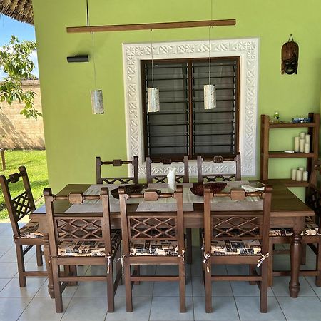 Paradiesische Villa Maisha Mazuri Mit Pool. Terrasse Und Personal Diani Beach Zewnętrze zdjęcie
