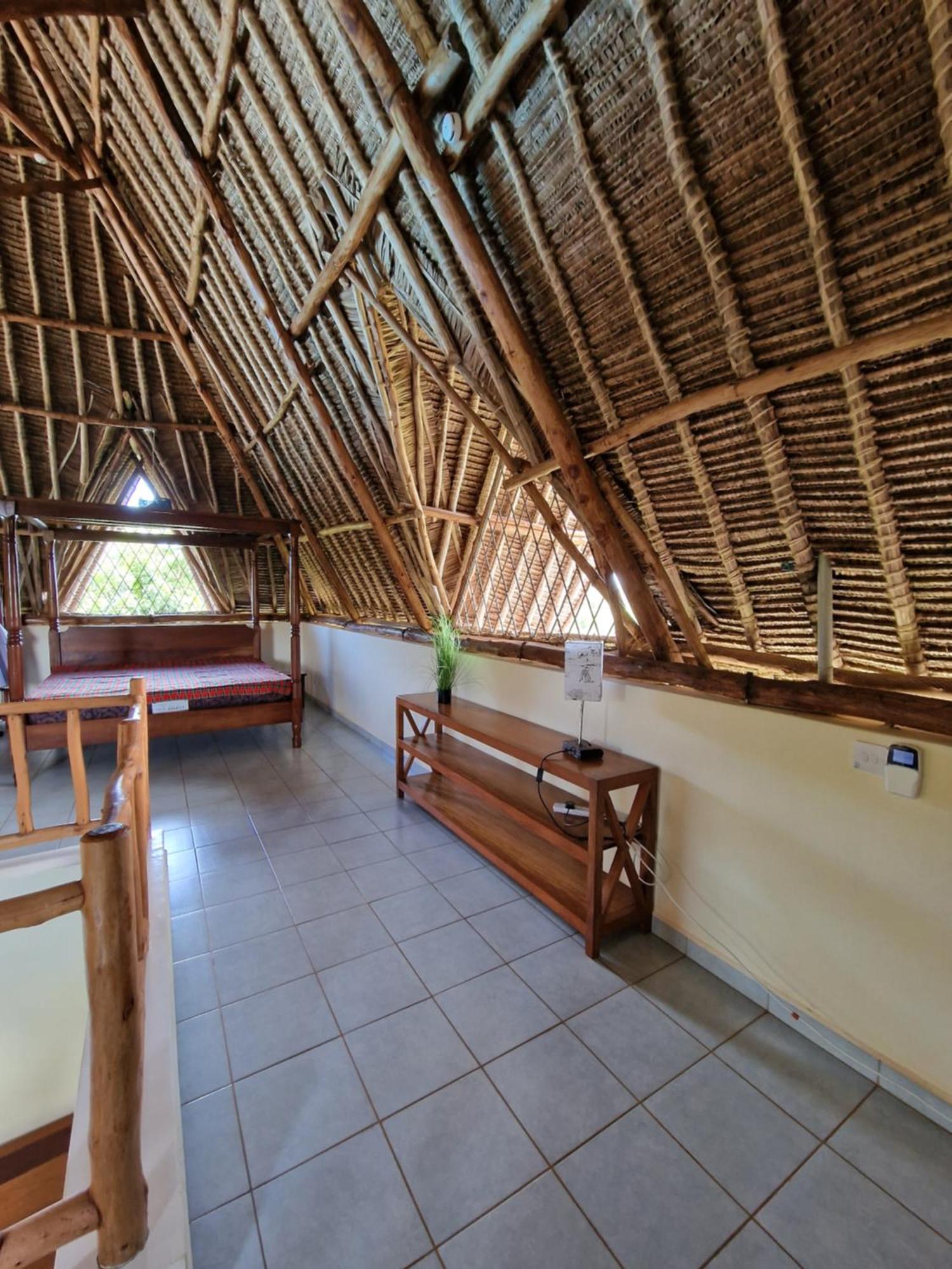 Paradiesische Villa Maisha Mazuri Mit Pool. Terrasse Und Personal Diani Beach Zewnętrze zdjęcie