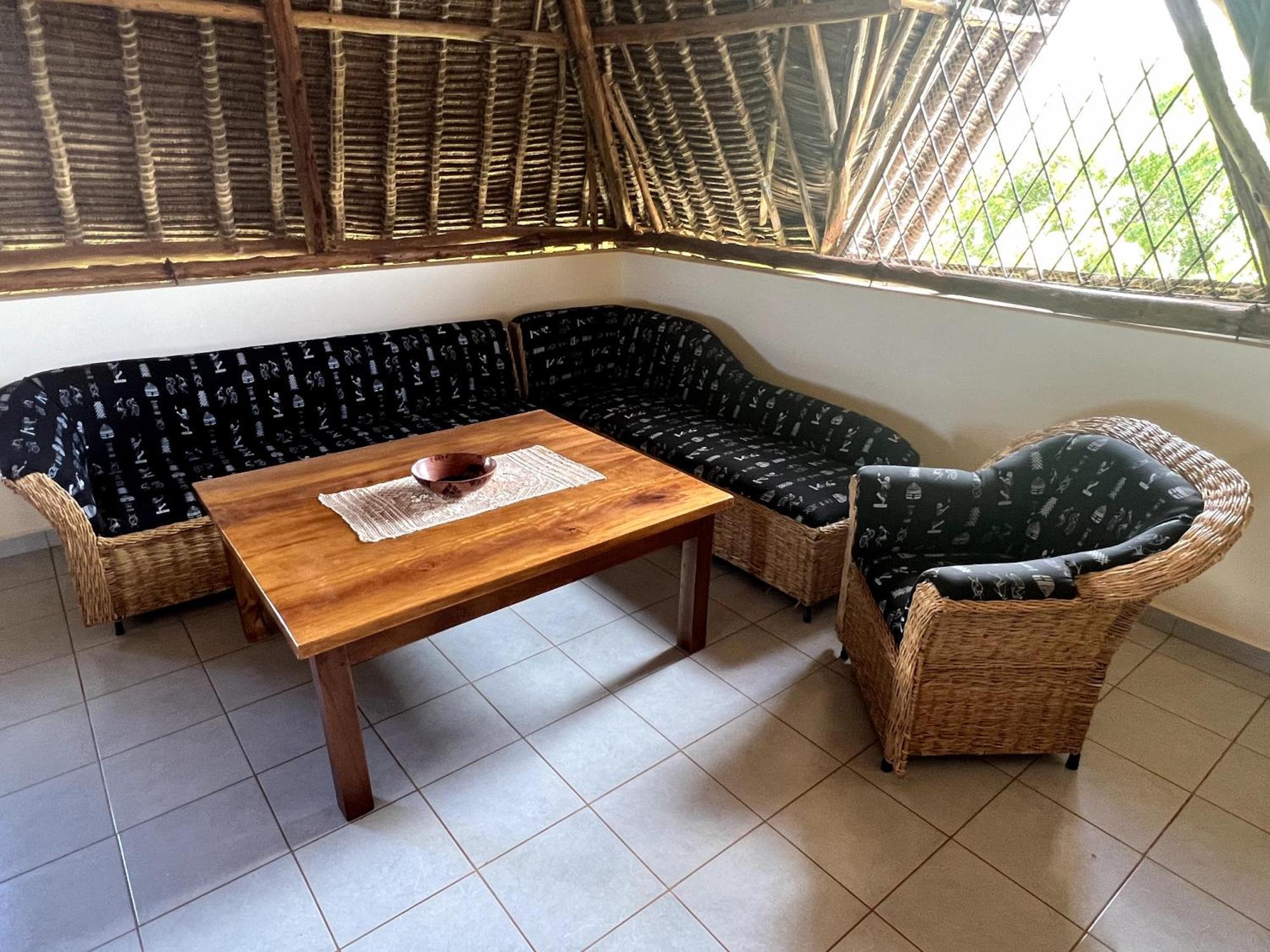 Paradiesische Villa Maisha Mazuri Mit Pool. Terrasse Und Personal Diani Beach Zewnętrze zdjęcie