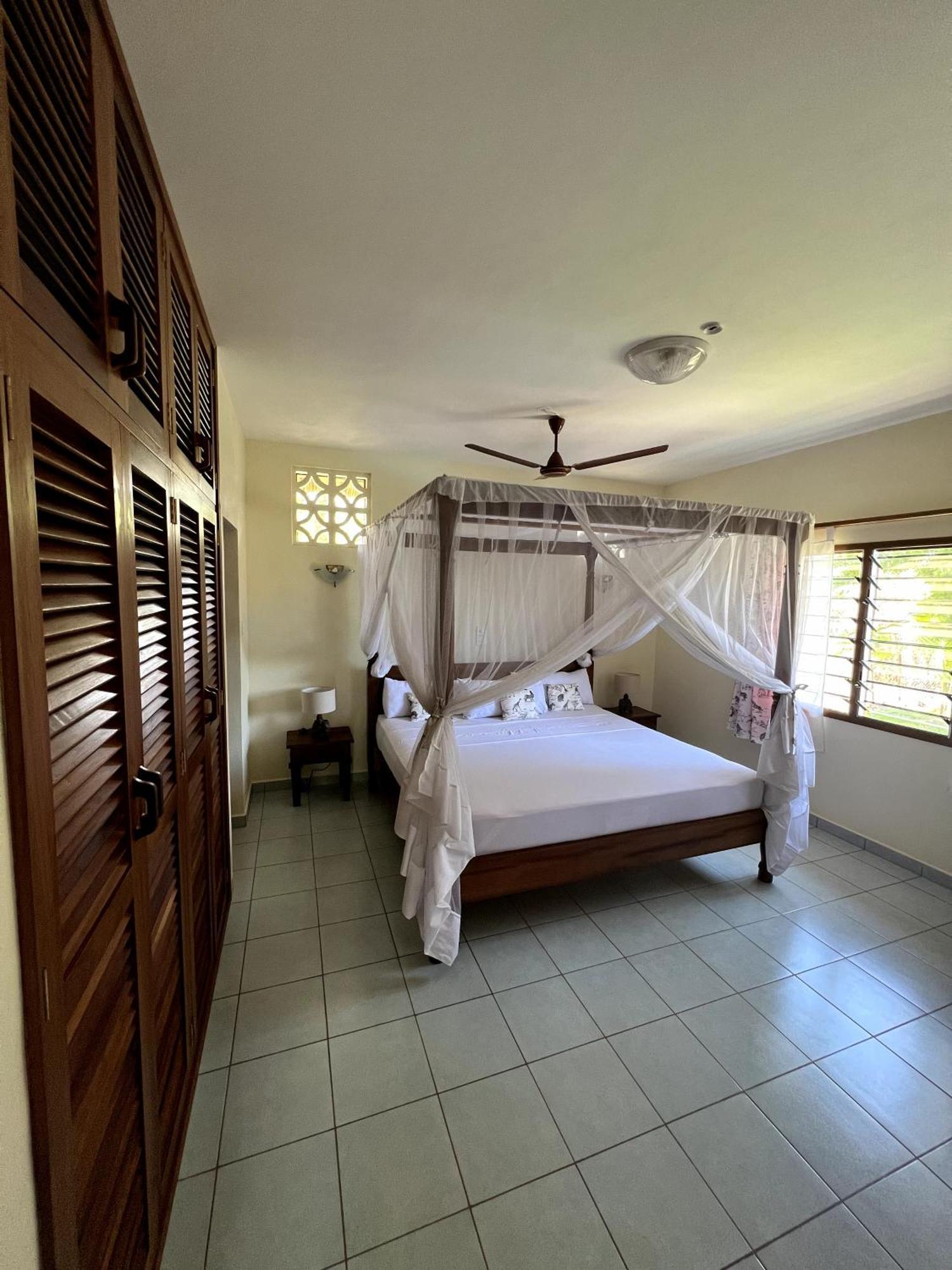 Paradiesische Villa Maisha Mazuri Mit Pool. Terrasse Und Personal Diani Beach Zewnętrze zdjęcie