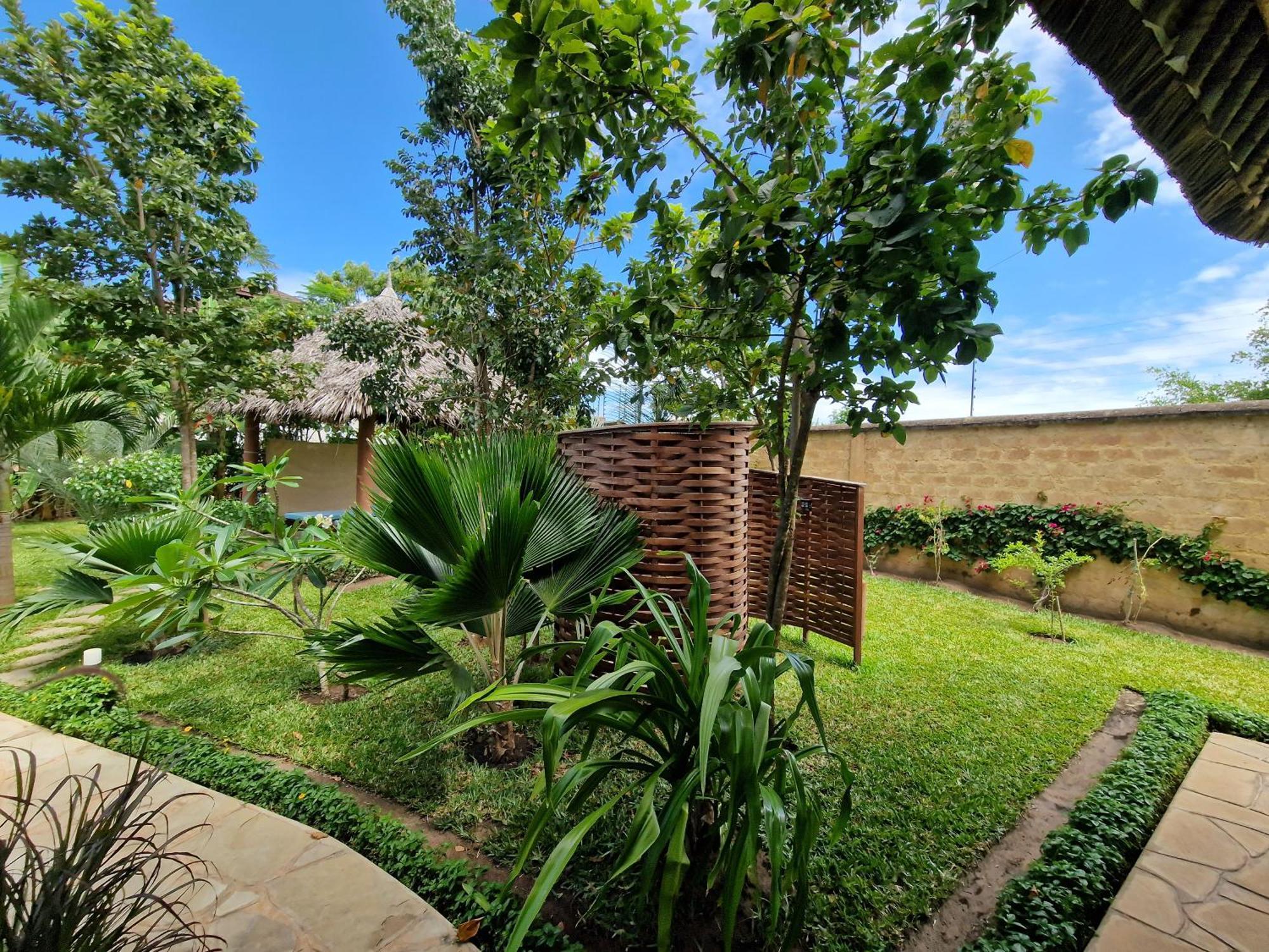 Paradiesische Villa Maisha Mazuri Mit Pool. Terrasse Und Personal Diani Beach Zewnętrze zdjęcie