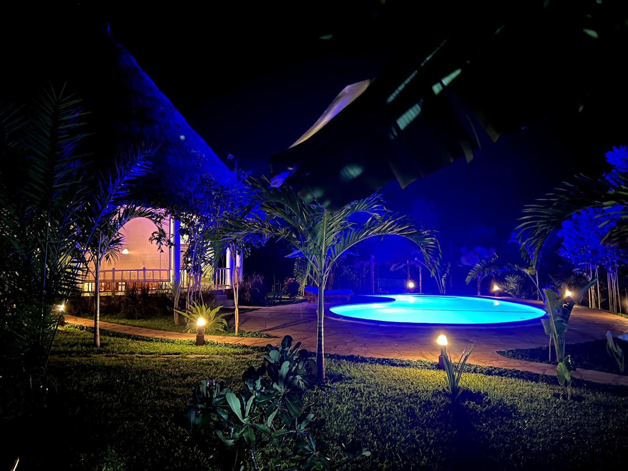 Paradiesische Villa Maisha Mazuri Mit Pool. Terrasse Und Personal Diani Beach Zewnętrze zdjęcie