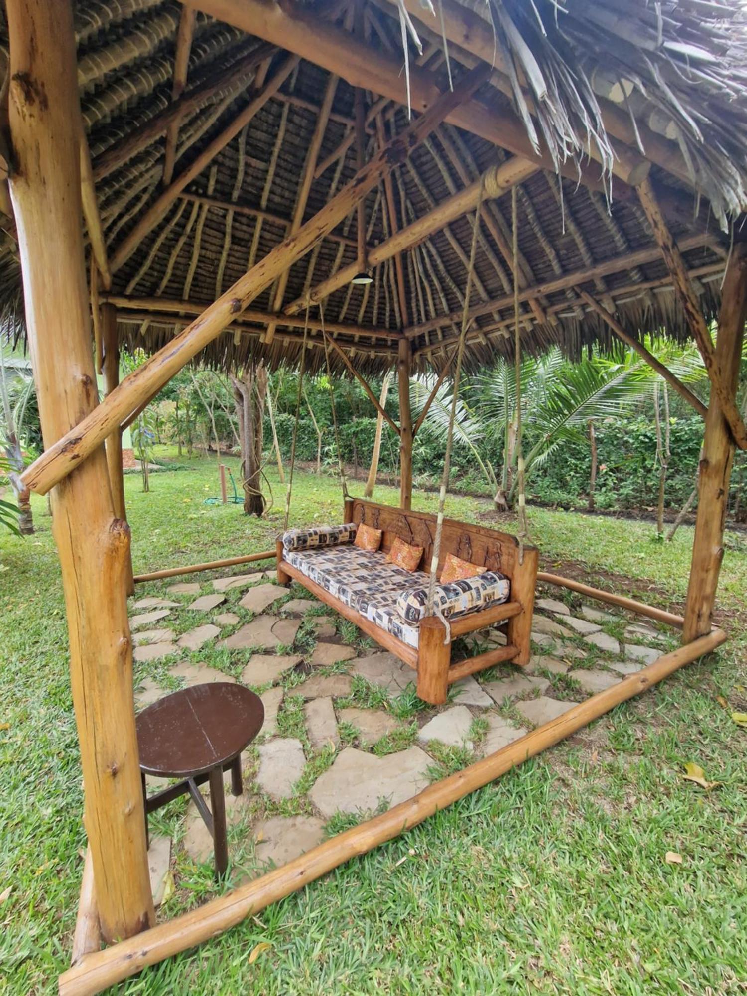 Paradiesische Villa Maisha Mazuri Mit Pool. Terrasse Und Personal Diani Beach Zewnętrze zdjęcie